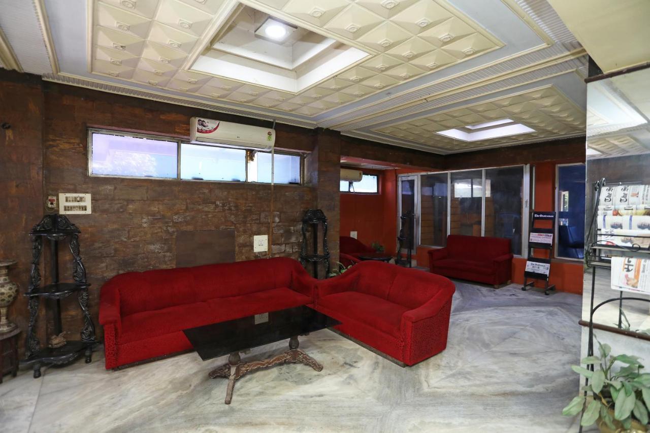 Hotel Keshari บูบันเนสชวาร์ ภายนอก รูปภาพ